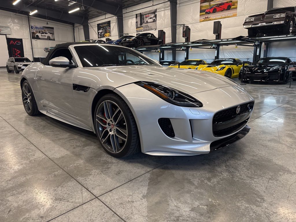 2016 Jaguar F-TYPE R Convertible's photo