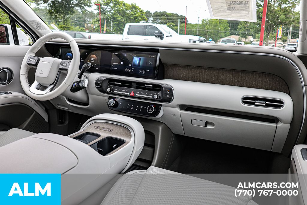 Used 2026 White Hyundai SEL image 33