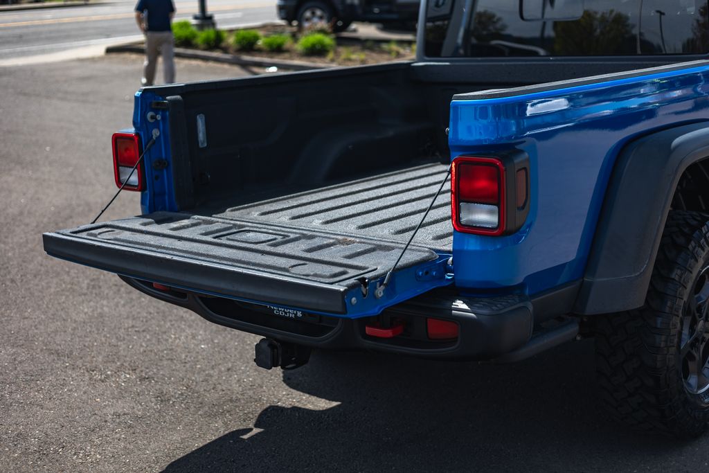 2020 Jeep Gladiator Rubicon thumbnail 10