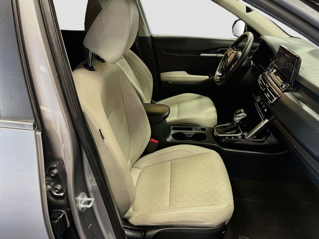 Used 2021 Steel Gray Kia SX image 30