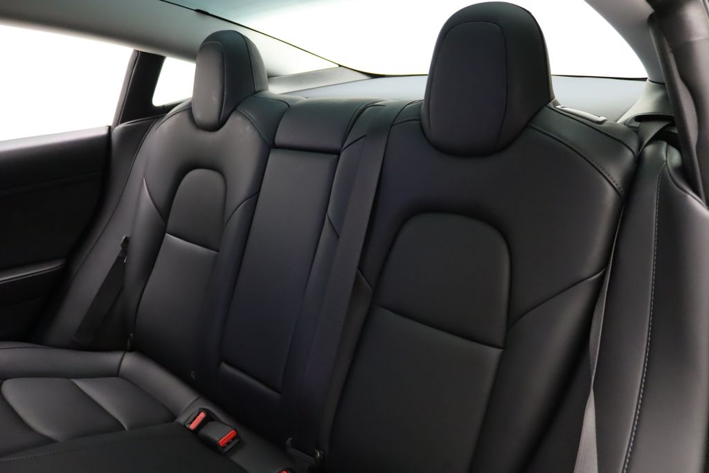 Thumbnail: 2023 Tesla Model 3 - 18