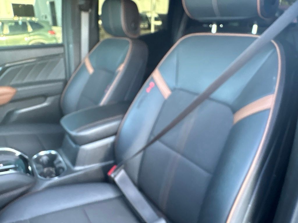 2024 GMC Canyon — photo 7
