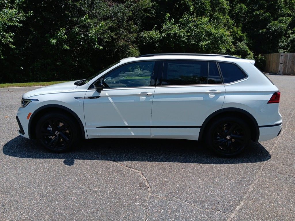 2024 Volkswagen Tiguan 2.0T SE R-Line Black 2