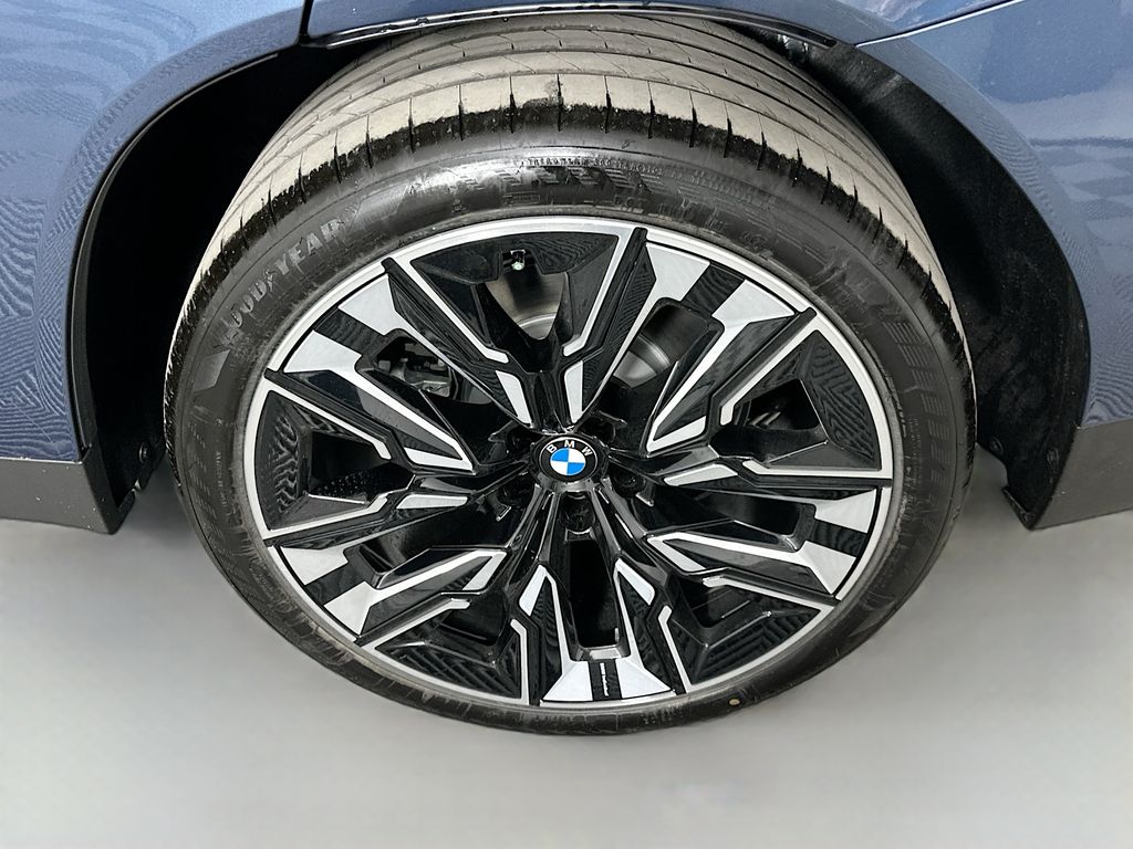 Thumbnail: 2026 BMW X3 - 23