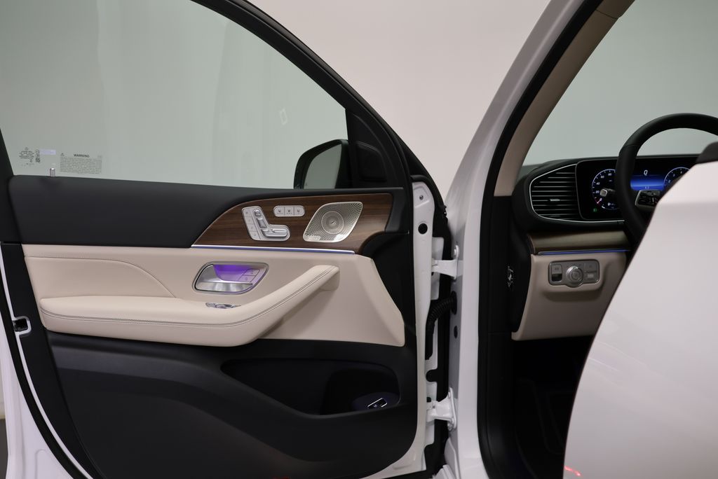 Thumbnail: 2026 Mercedes-Benz GLE - 31