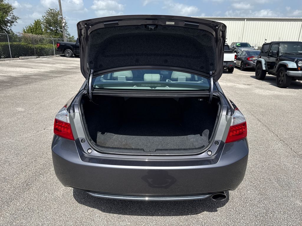 Used 2014  Honda EX-L image 27