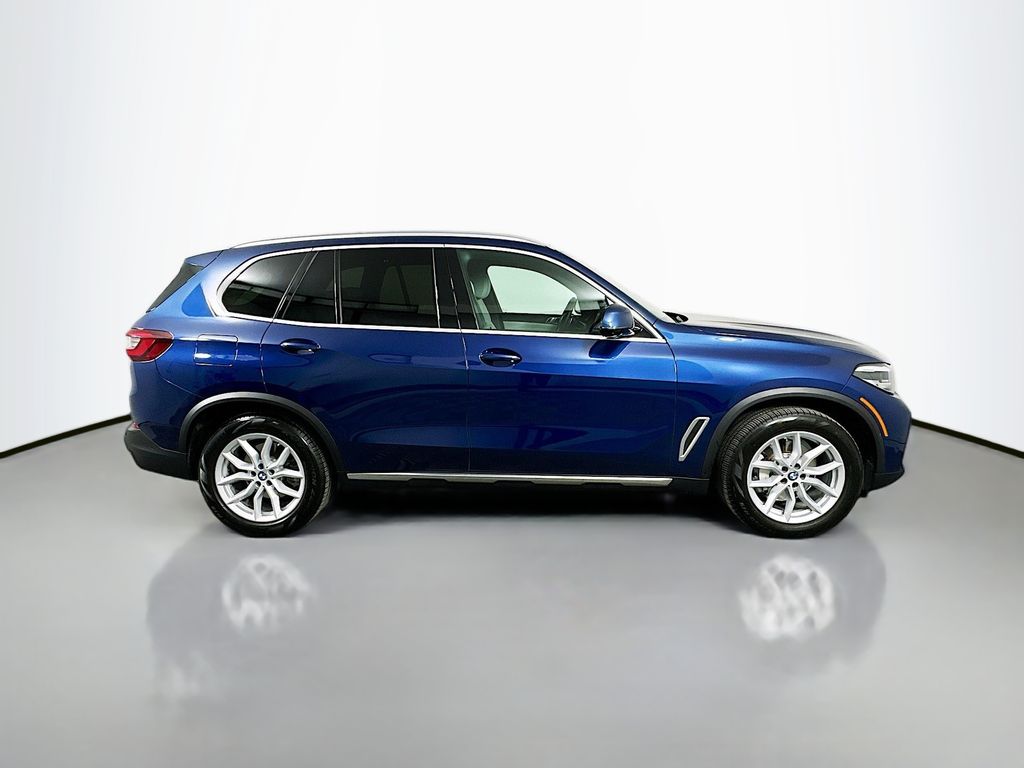 Thumbnail: 2023 BMW X5 - 4