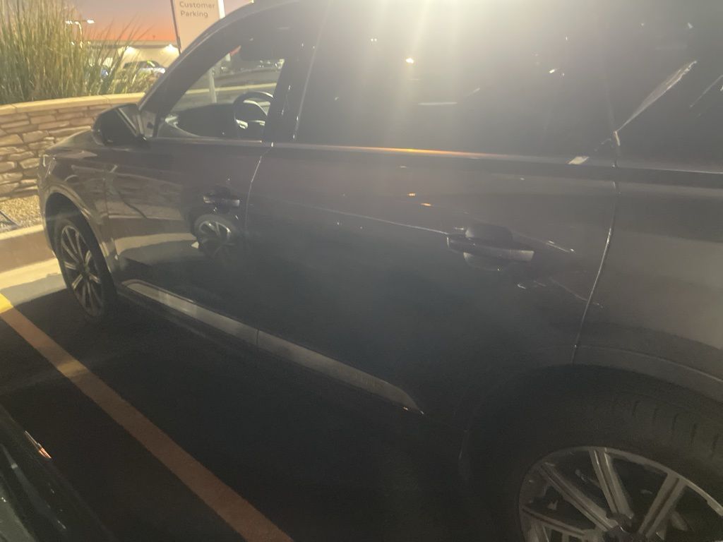 Thumbnail: 2018 Audi Q7 - 8