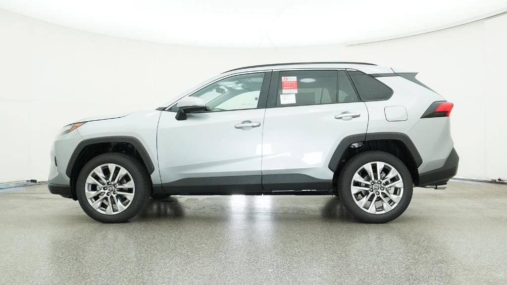 Thumbnail: 2025 Toyota RAV4 - 21