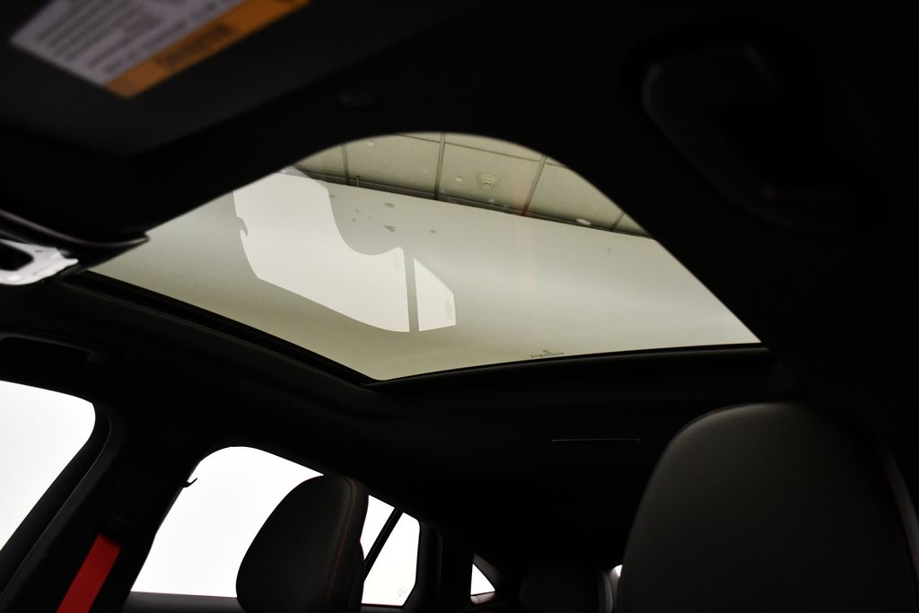 Thumbnail: 2026 Mercedes-Benz GLC - 18