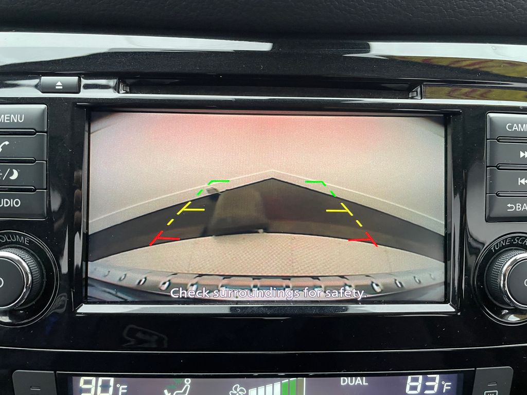 Thumbnail: 2022 Nissan Rogue Sport - 27