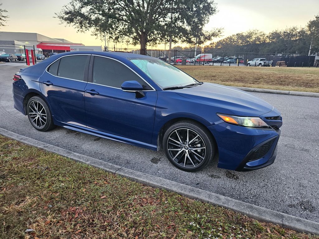 2023 Toyota Camry SE 7