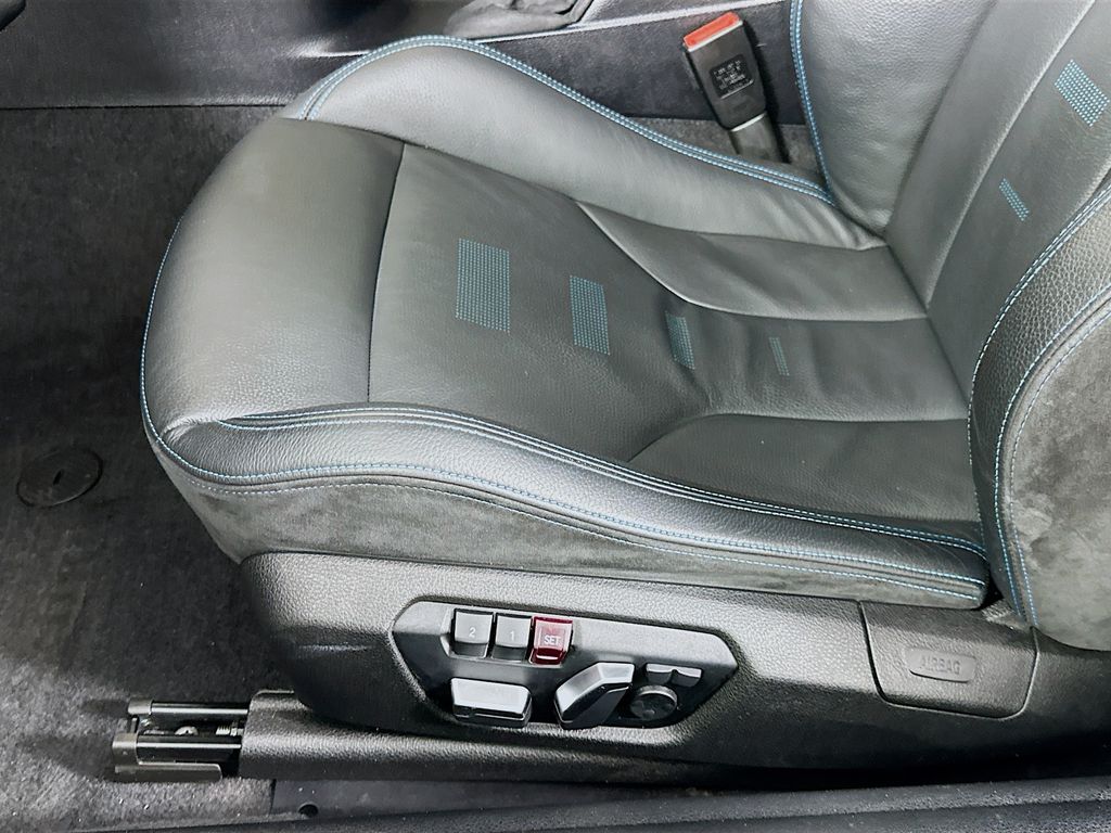 Thumbnail: 2021 BMW M2 - 20