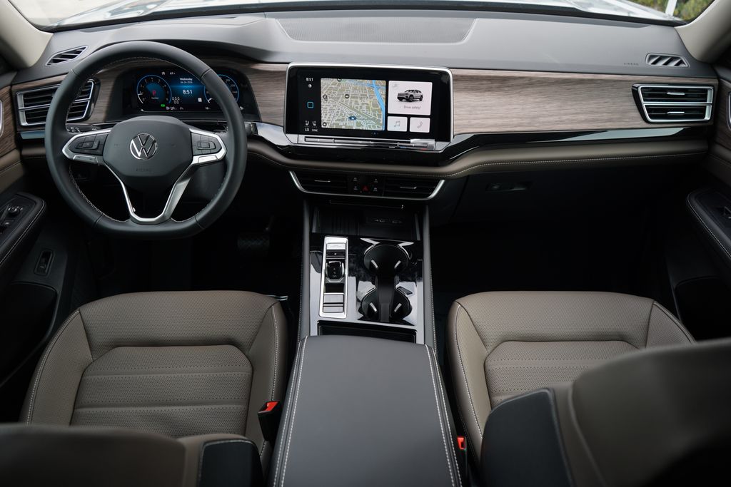 Thumbnail: 2026 Volkswagen Atlas - 9