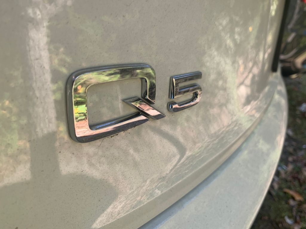 Thumbnail: 2023 Audi Q5 - 12