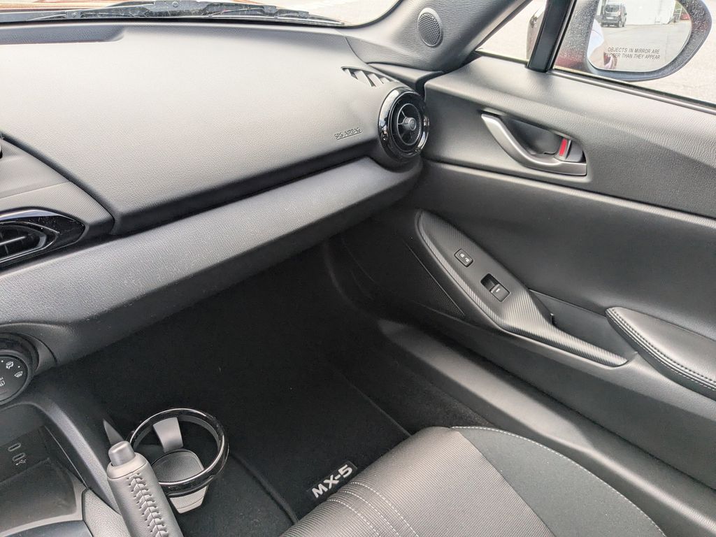 2026 Mazda MX-5 Miata Sport