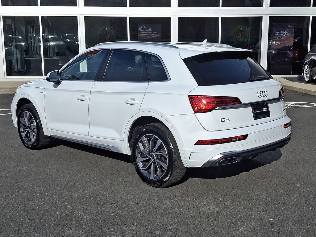 Thumbnail: 2025 Audi Q5 - 6
