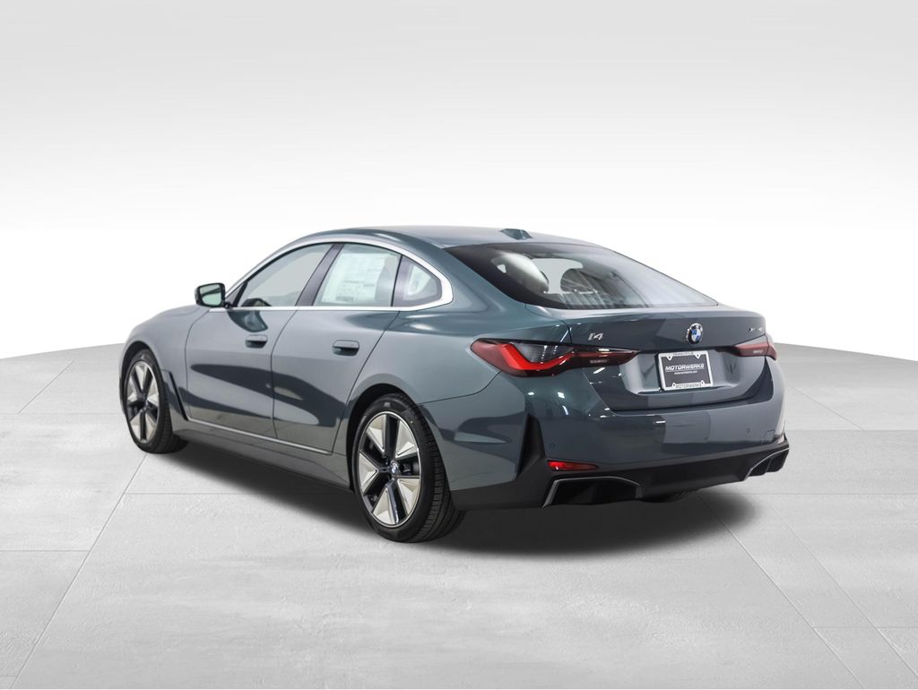 Thumbnail: 2026 BMW i4 - 3