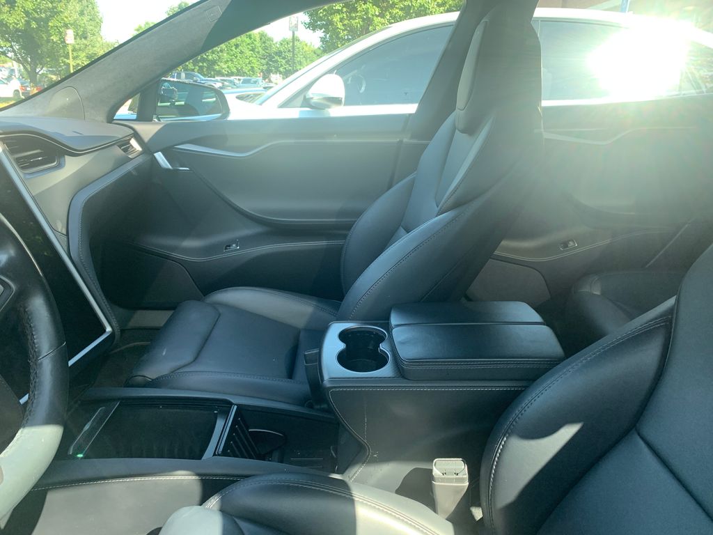Thumbnail: 2019 Tesla Model S - 4