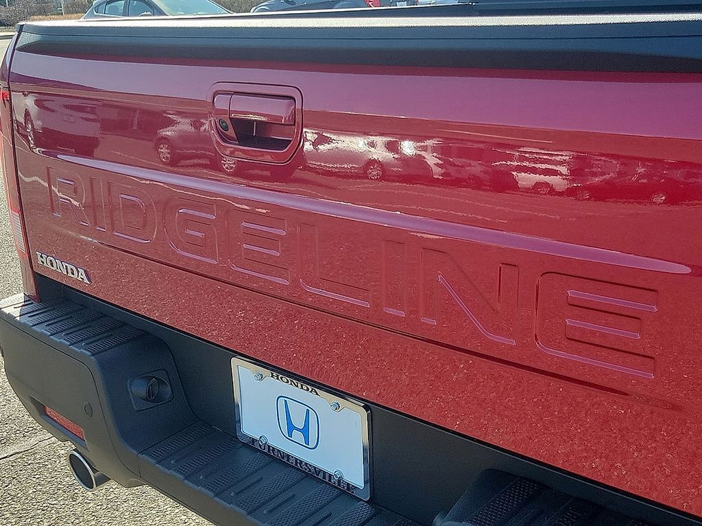 2025 Honda Ridgeline Black Edition 5