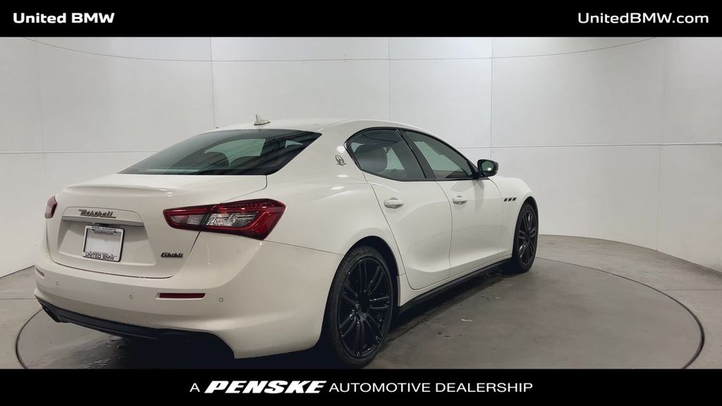 Thumbnail: 2020 Maserati Ghibli - 8