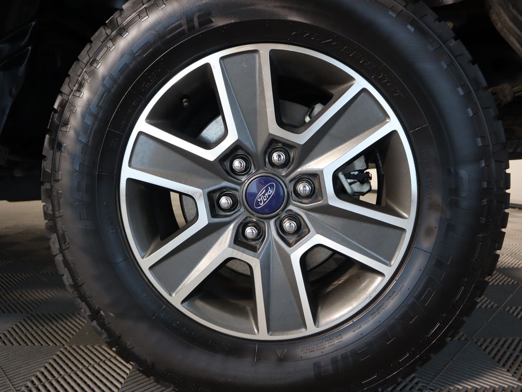 Thumbnail: 2016 Ford F-150 - 30