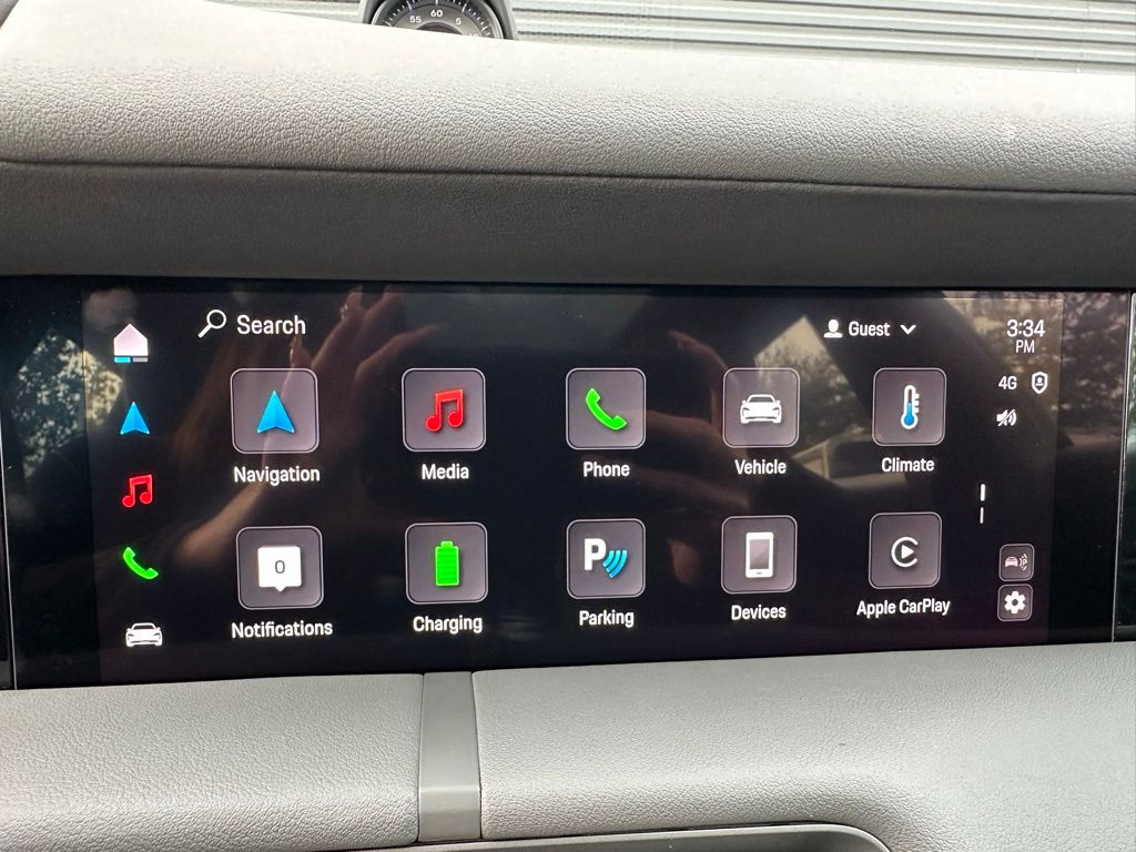 Thumbnail: 2025 Porsche Taycan - 28