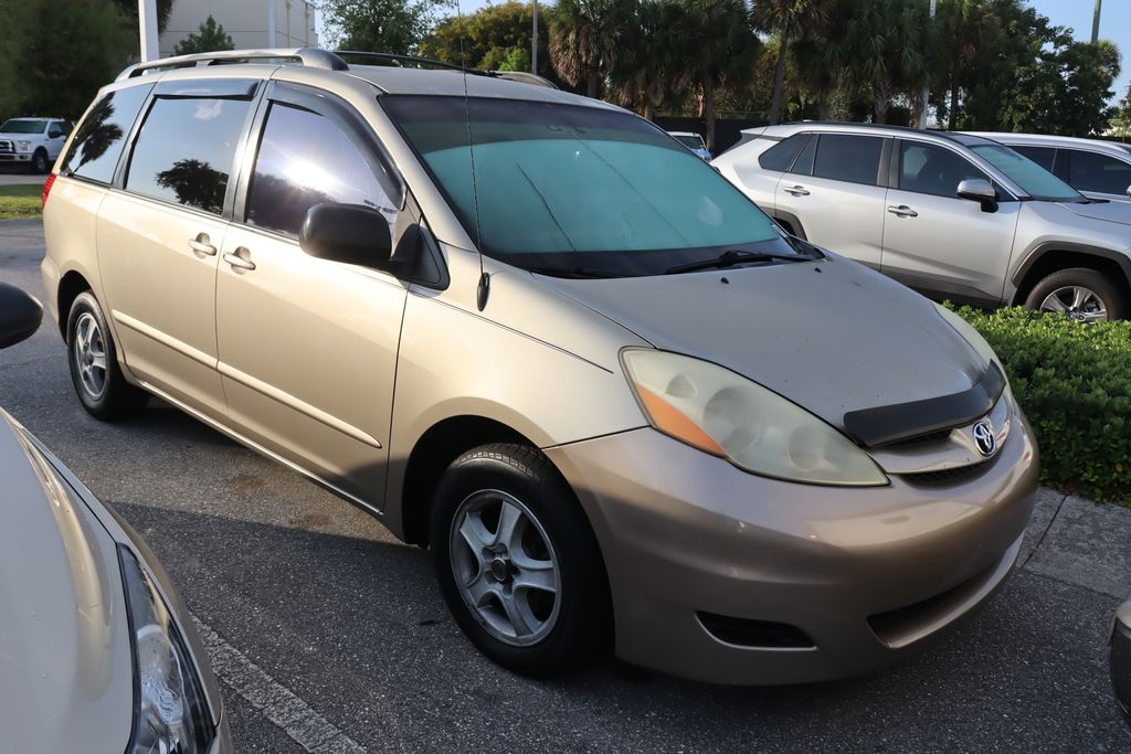 2007 Toyota Sienna LE 5