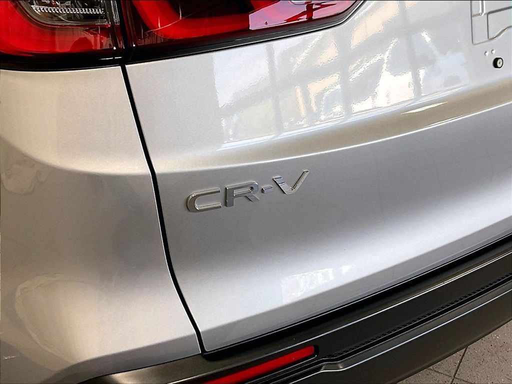 2025 Honda CR-V — photo 28