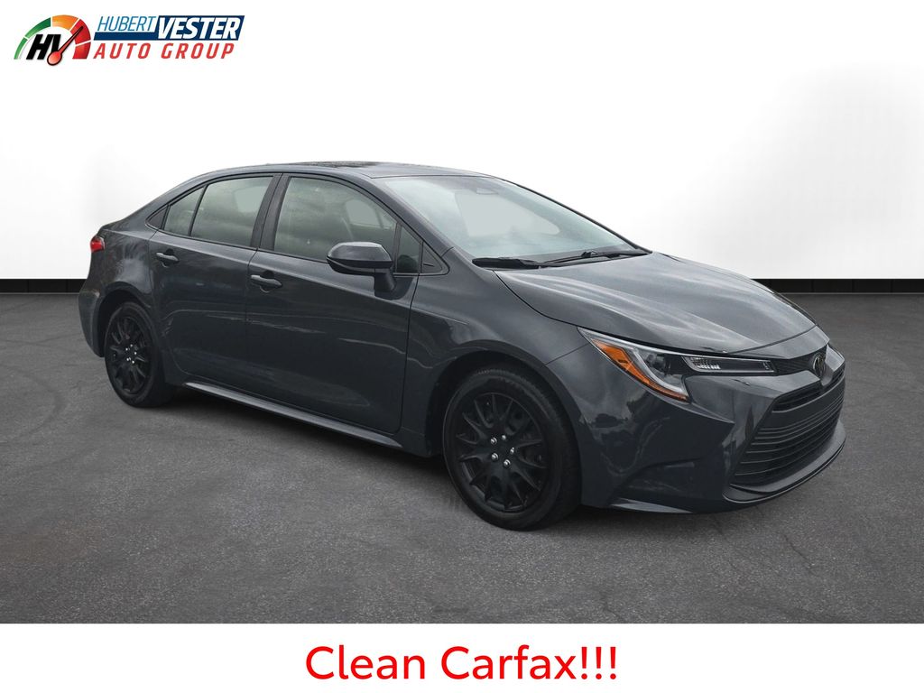 2023 Toyota Corolla LE photo 4