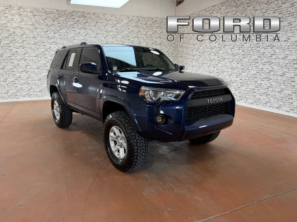 2019 Toyota 4Runner SR5 4WD