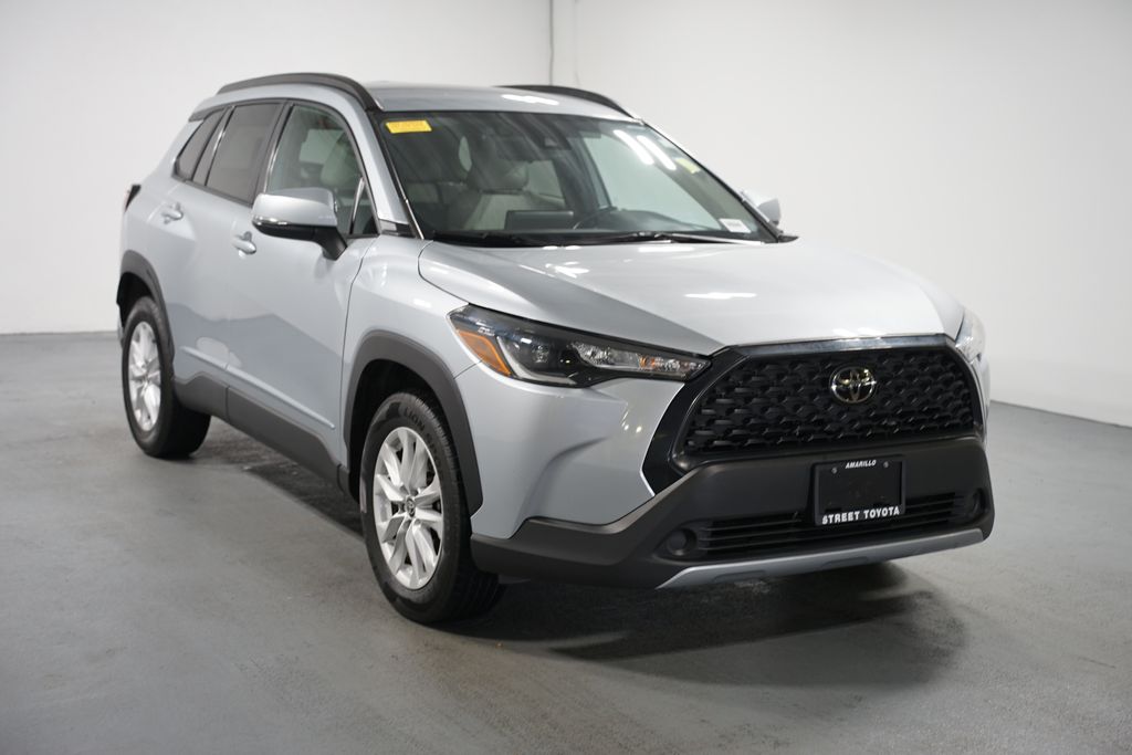 Thumbnail: 2022 Toyota Corolla Cross - 3