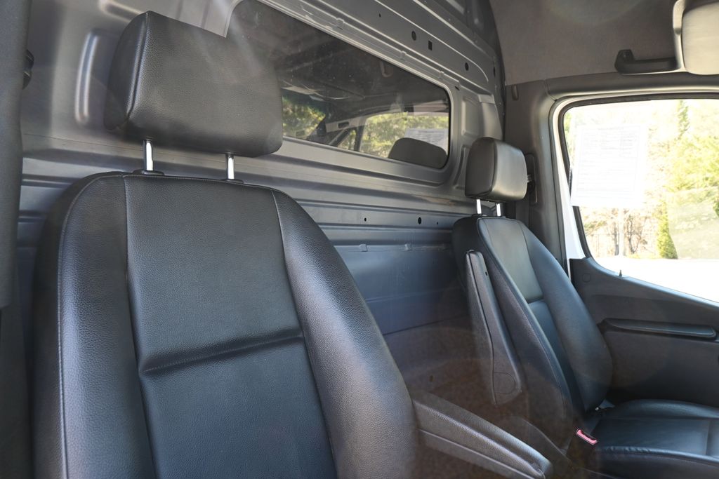 Thumbnail: 2023 Mercedes-Benz Sprinter - 29