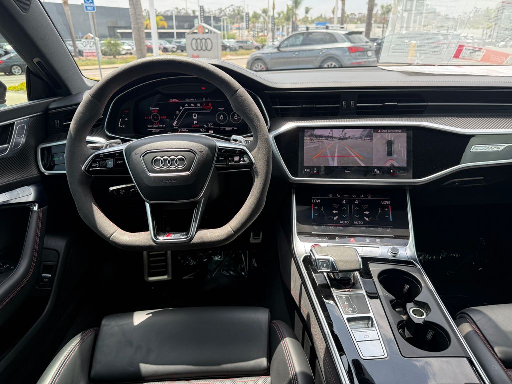 Thumbnail: 2023 Audi RS 7 - 15