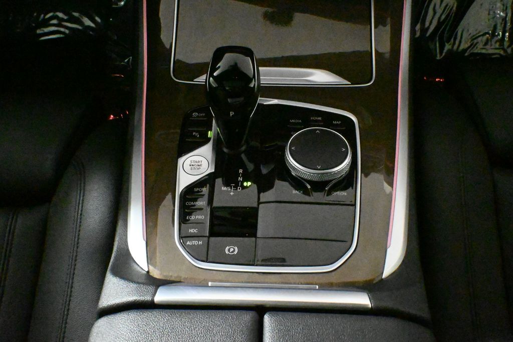 Thumbnail: 2022 BMW X5 - 25