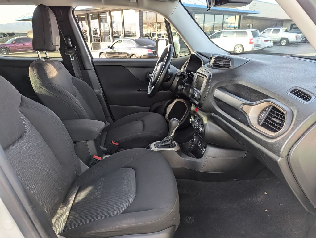 2017 Jeep Renegade Latitude 34