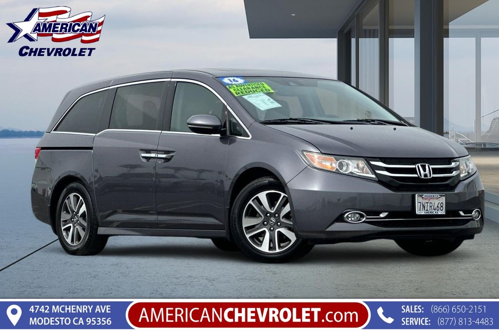 White Diamond Pearl 2016 Honda Odyssey Touring FWD Minivan Front-Wheel Drive 6-Speed Automatic