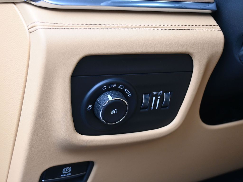 New 2025 Velvet Red Pearlcoat Jeep Summit image 16