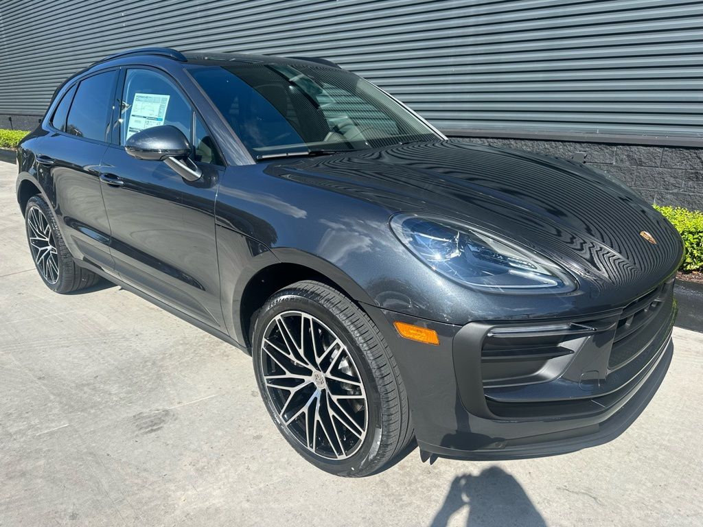 Thumbnail: 2026 Porsche Macan - 11