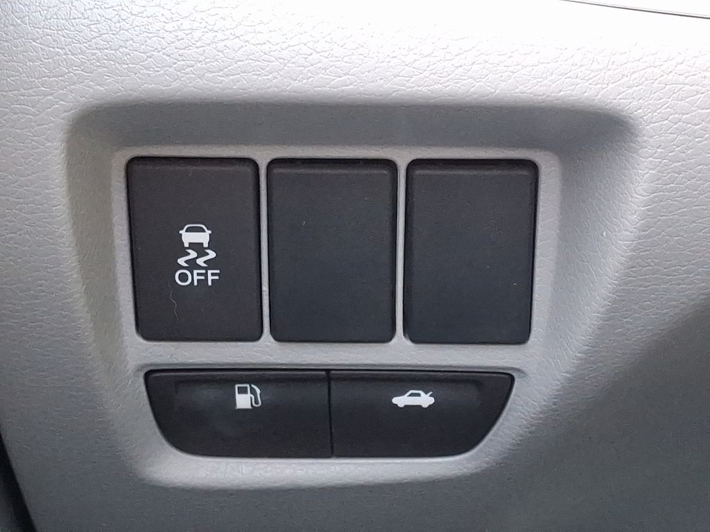 2017 Acura TLX Base 26