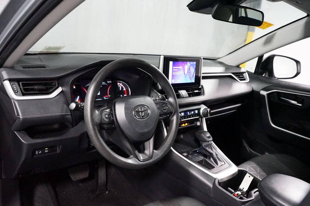 Thumbnail: 2024 Toyota RAV4 - 11