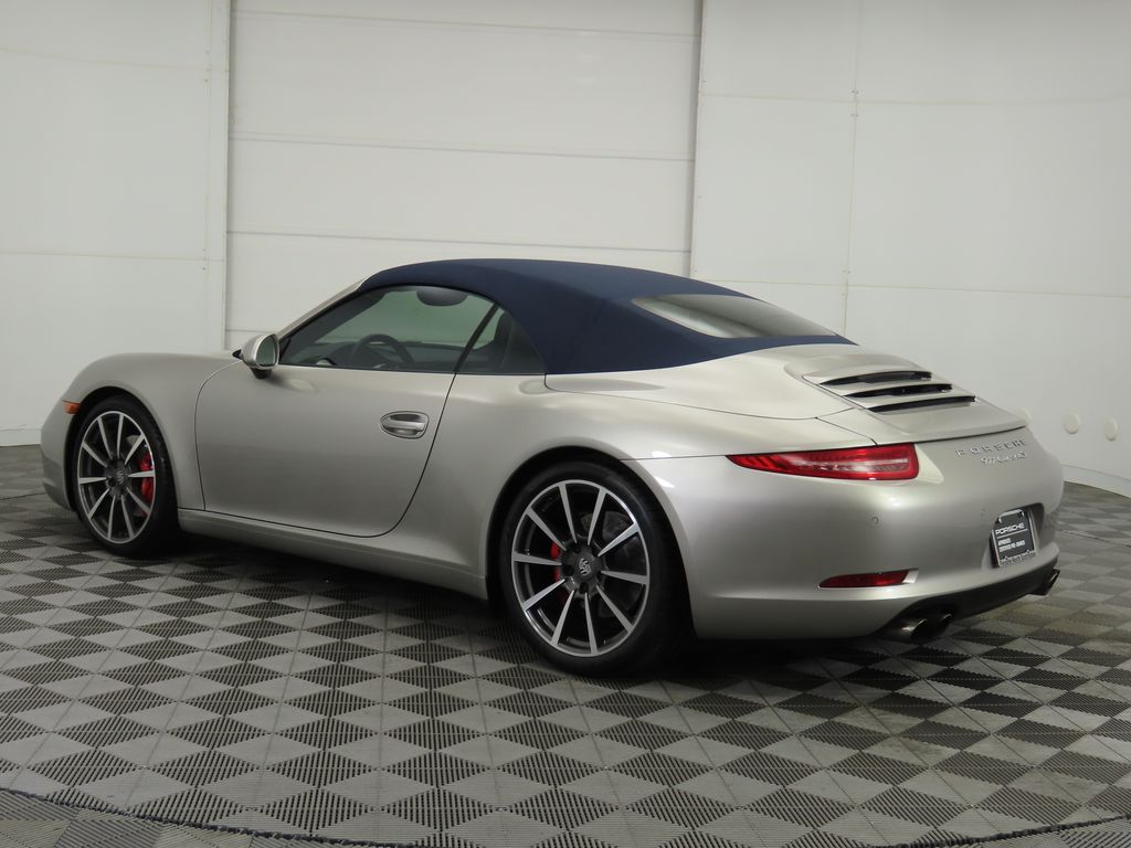 Thumbnail: 2013 Porsche 911 - 15