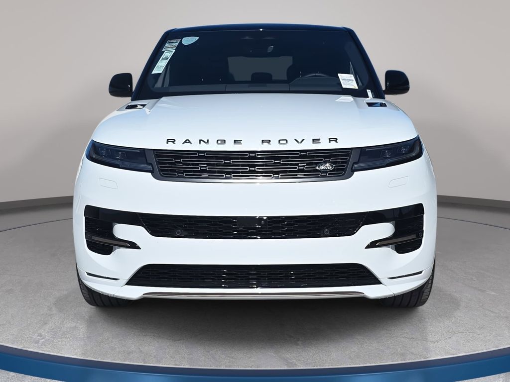New 2026 White Land Rover Dynamic SE image 2