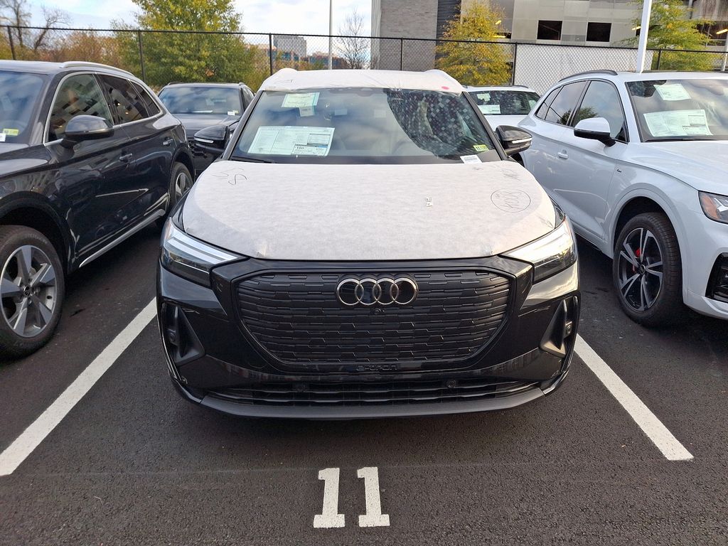 2025 Audi Q4 e-tron  2