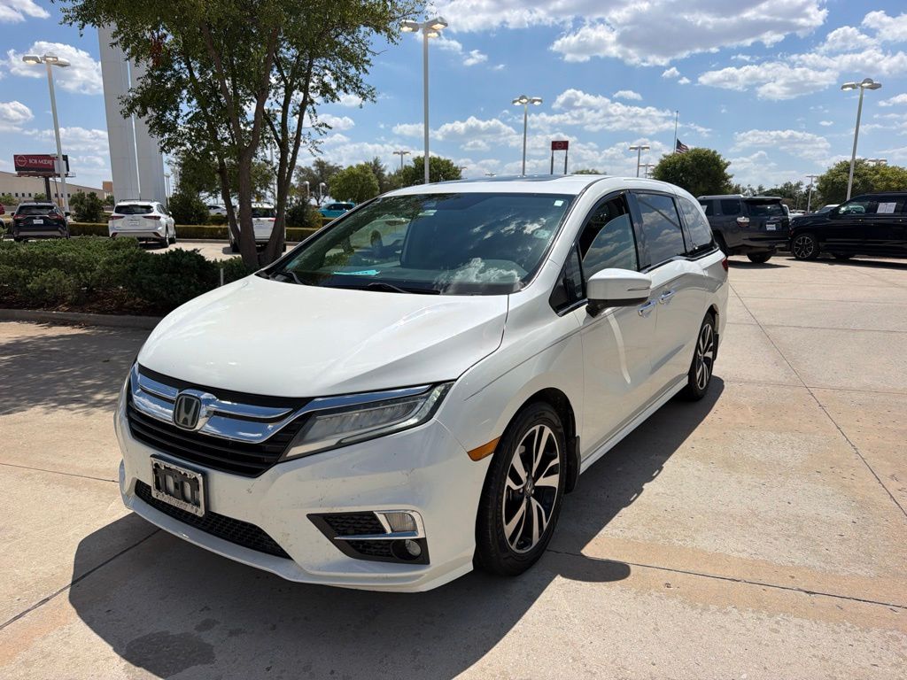 White Diamond Pearl 2019 Honda Odyssey Minivan Front-Wheel Drive Automatic