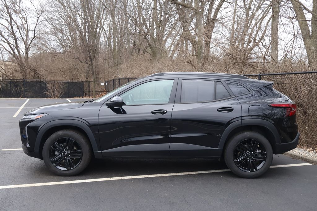 Thumbnail: 2024 Chevrolet Trax - 5