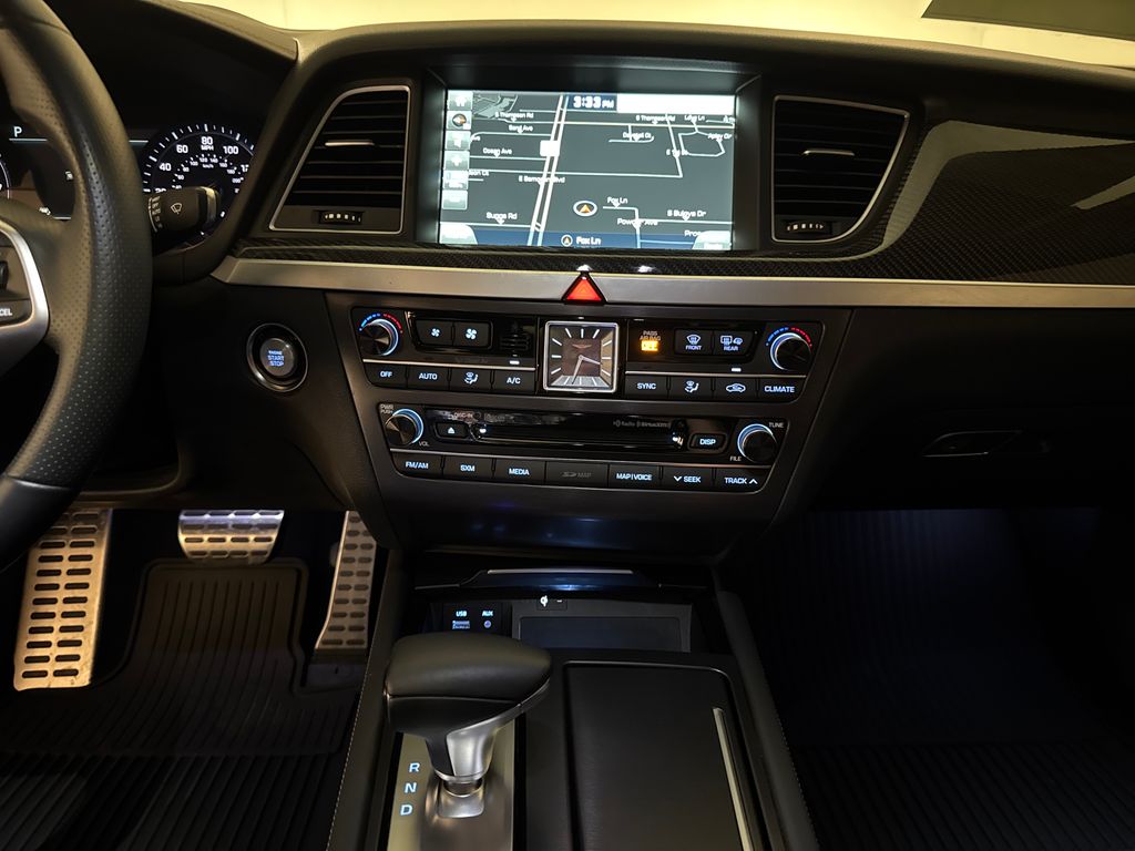 Used 2018 Black Genesis 3.3T Sport image 18