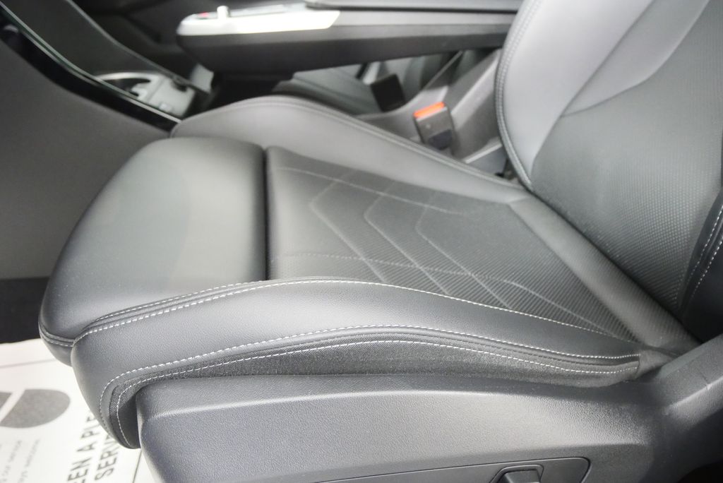 Thumbnail: 2025 BMW X2 - 9