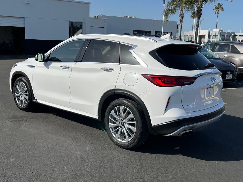 Thumbnail: 2024 INFINITI QX50 - 8