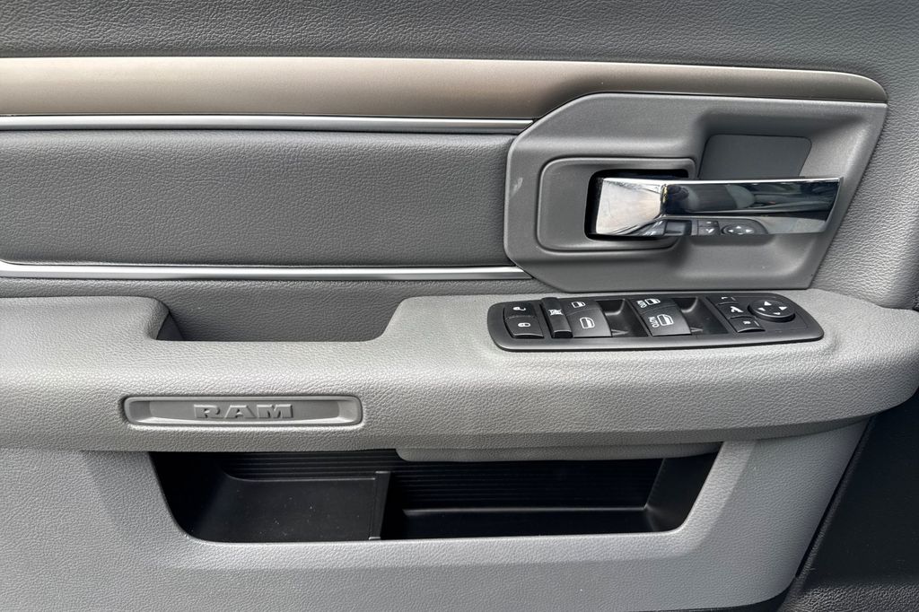 used 2019 Ram 1500 Classic car, priced at $24,982